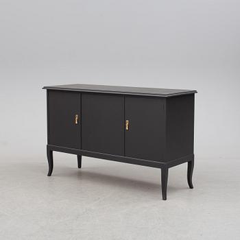 SIDEBOARD, 1900-talets första hälft.