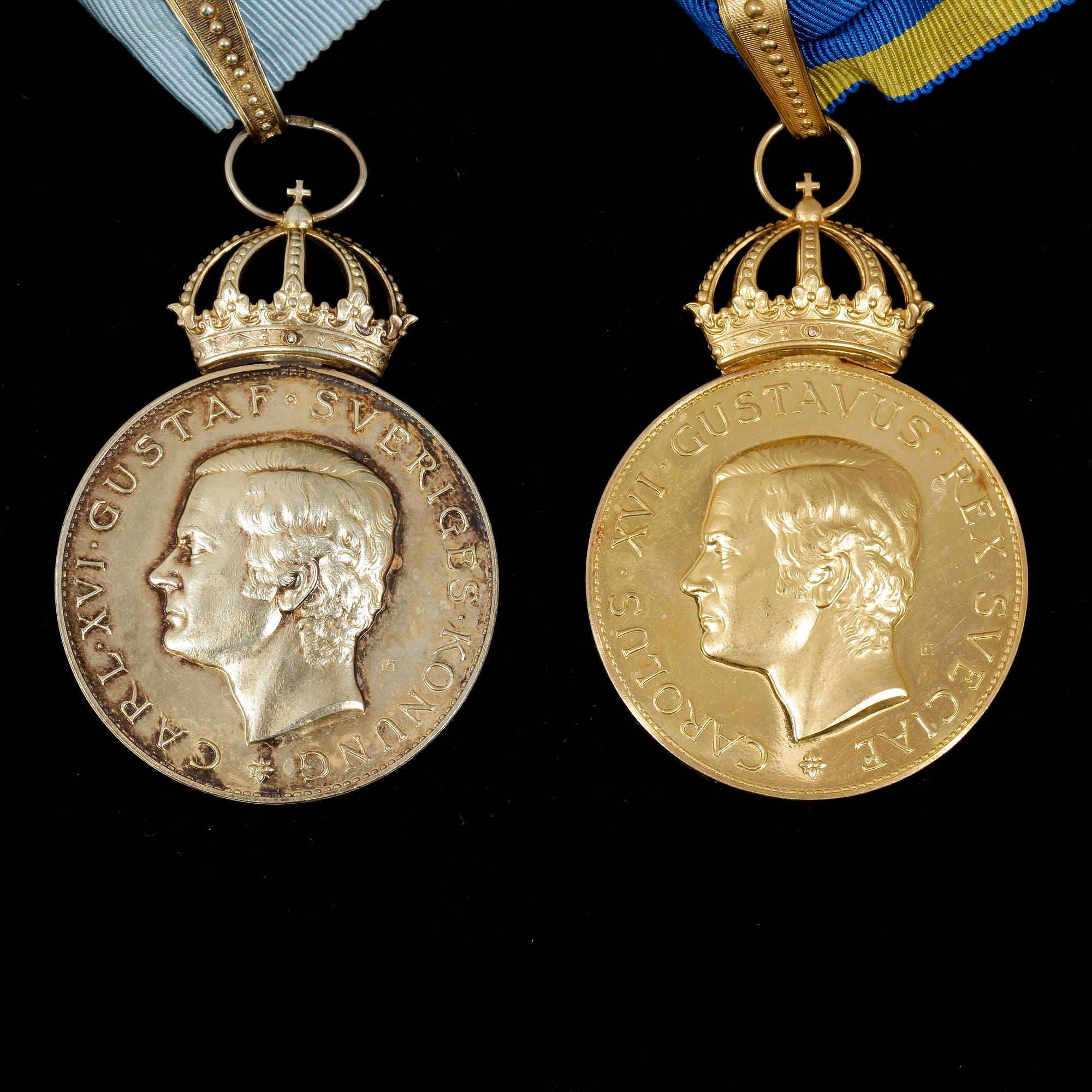 MEDALJER, 2 st, varav en 23k guld, 1990 resp 1985. Guldvikt ca 40g.