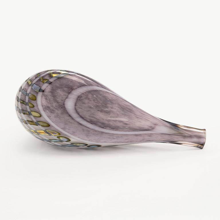 Oiva Toikka, a glass bird signed Oiva Toikka Nuutajärvi Notsjö 342/5000.