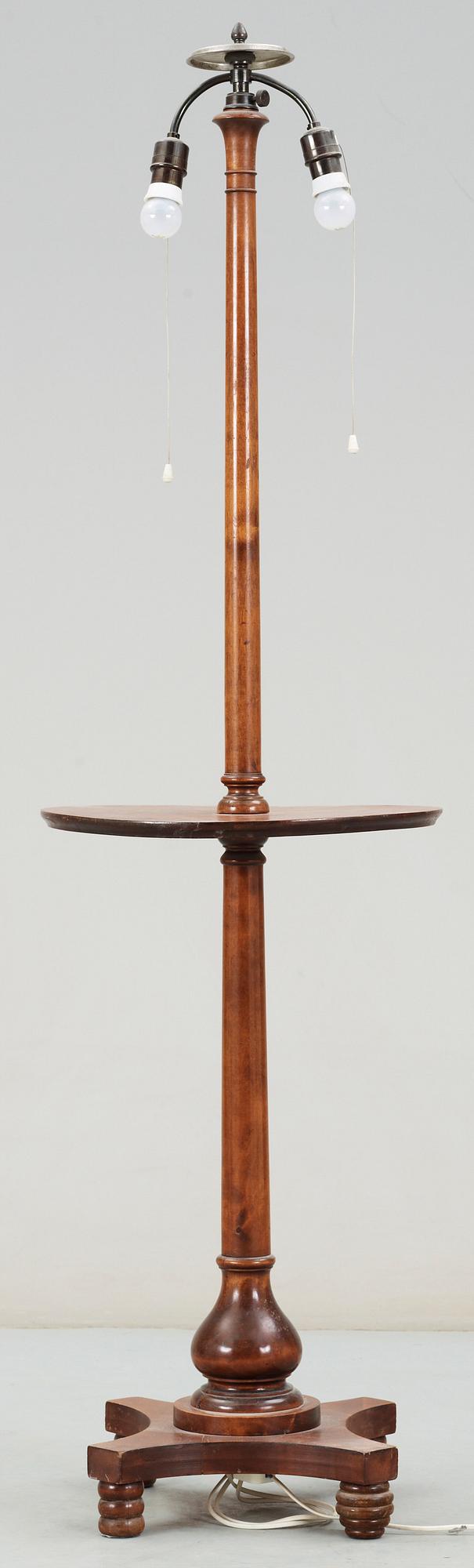 GOLVLAMPA, 1930/40-tal.