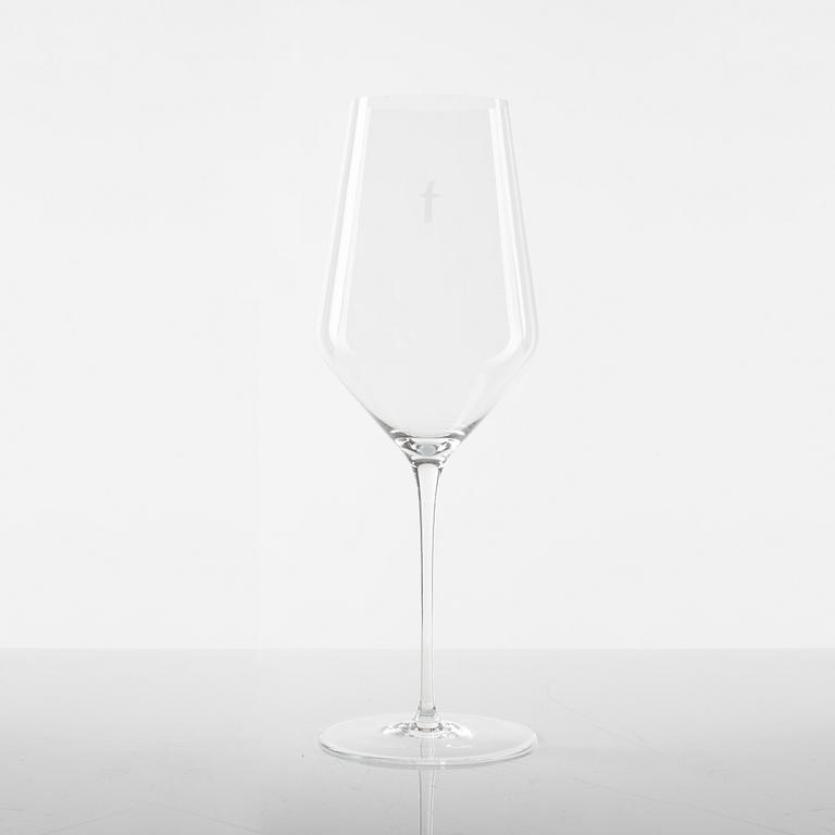 Hans Denk, twelve 'Denk'Art' white wine glasses, Zalto, Austria.