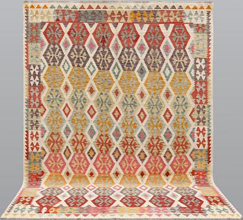 A Kilim carpet, ca 301 x 206 cm.