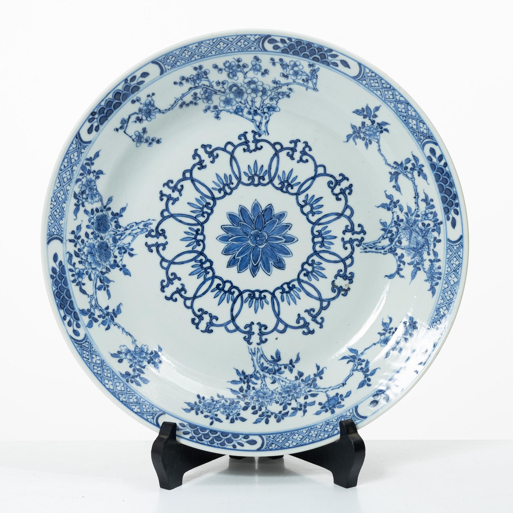 Fat, porslin, Kina, Qingdynastin, 1700-tal.