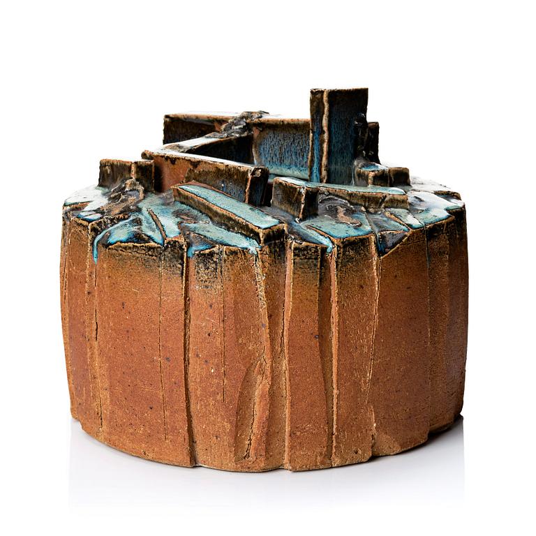 Erik Magnussen, attributed to, a stoneware vase, Bing & Grøndahl, Denmark early 1960s.
