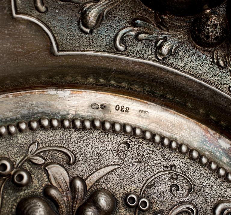 SKÅLFAT, ett par, silver, med svenska kontrollstämplar. Omkring 1900. Vikt ca 800 g.