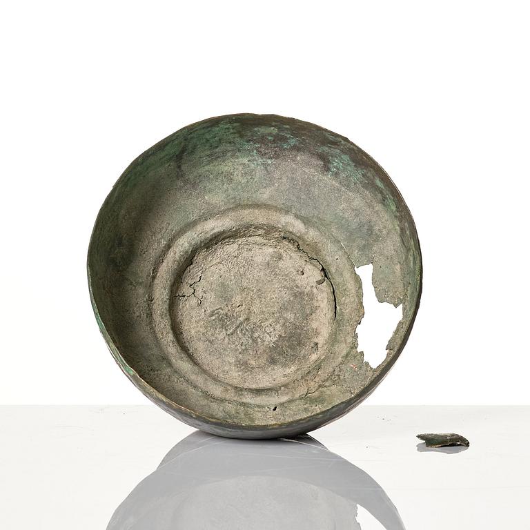 A bronze ritual wine vessel, jue and a bowl, possibly Shang and Ming dynasty.