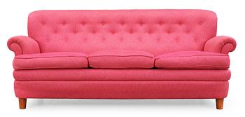 A Josef Frank sofa, Svenskt Tenn, model 568.