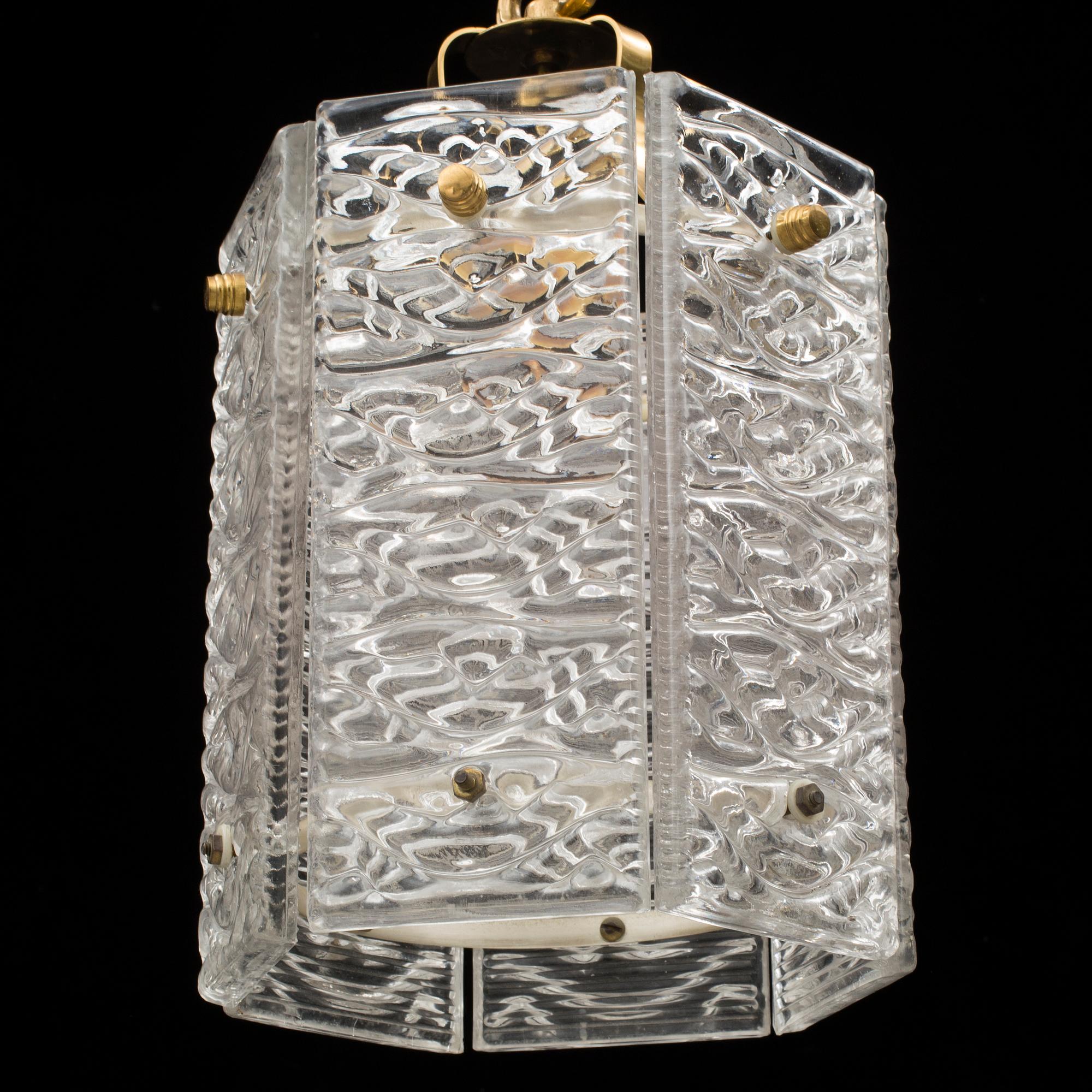 TAKLAMPA, Malmö Metallvarufabrik, omkring 1900-talets mitt. Höjd 60 cm.