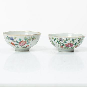 Skålar, sju stycken, porslin. Sen Qingdynasti, omkring 1900.