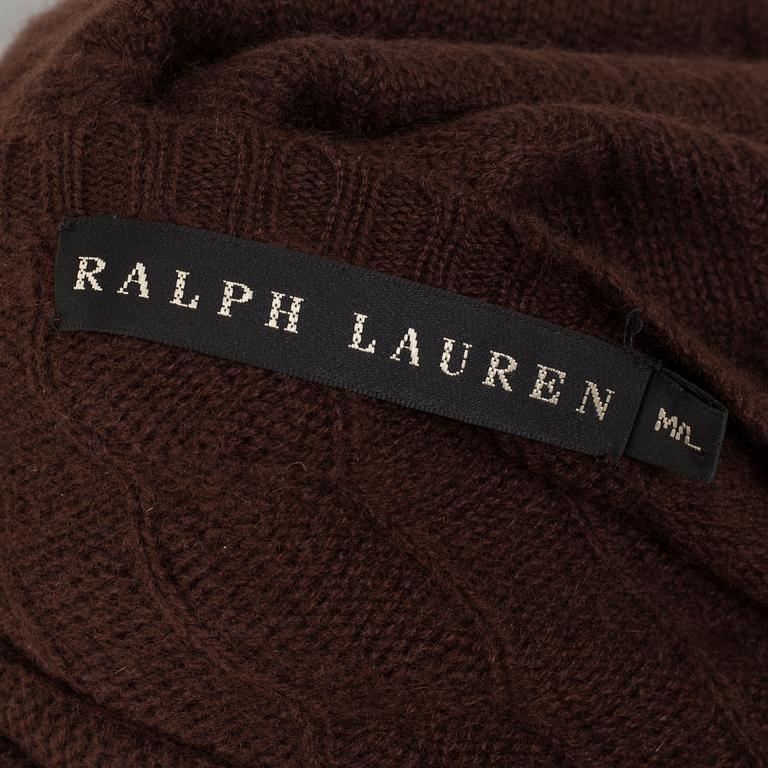 A cashmere poncho by Ralph Lauren in size M/L.