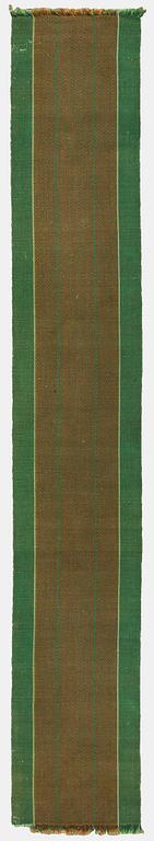 Käytävämatto, 1900-luvun alku. Noin 395 x 62 cm.