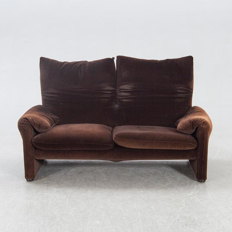 Vico Magistretti, sofa "Maralunga" for Cassina later part of the 20th century.