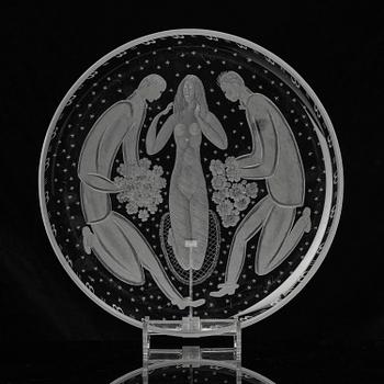 Edward Hald, "Rivalerna", an engraved glass tray, Orrefors, Sweden, ca. 1920.