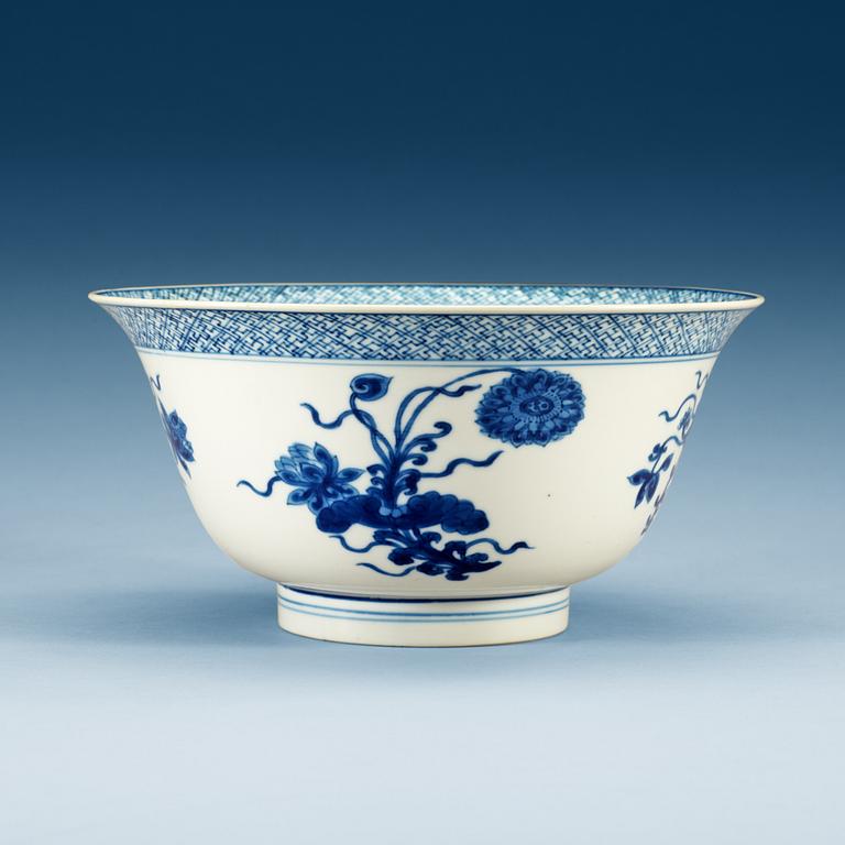 A blue and white bowl, Qing dynasty, Kangxi (1662-1722), with Jiajing six character mark.