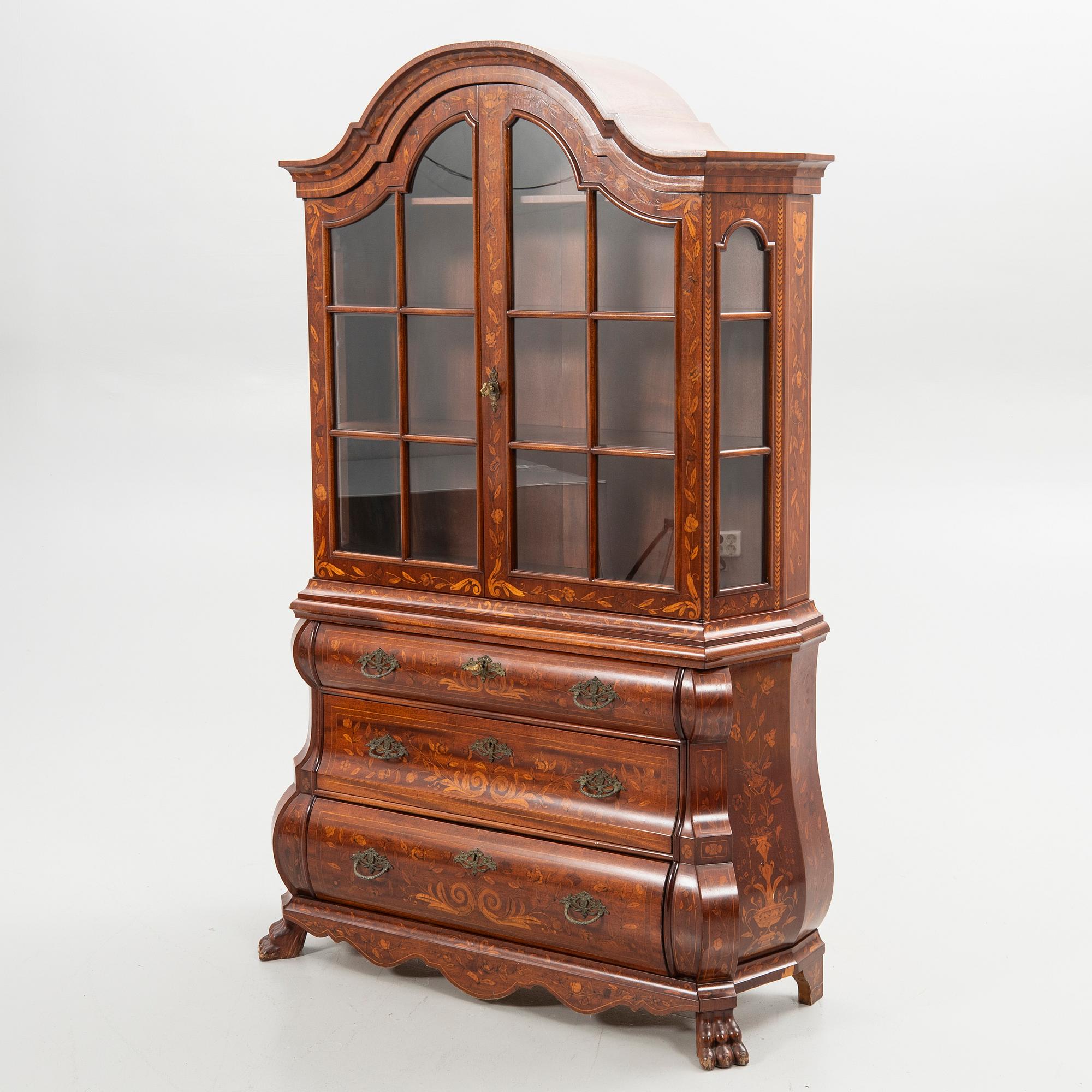 Skåp, barockstil, Holland, 1900-talets första hälft.