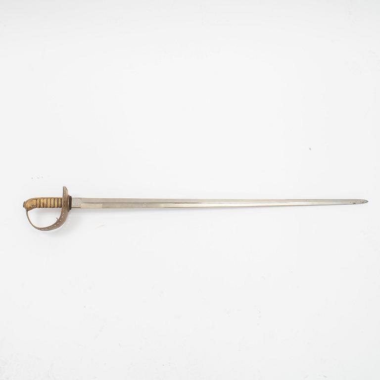 A Swedish cavalry saber with scabbard, 1893 pattern.