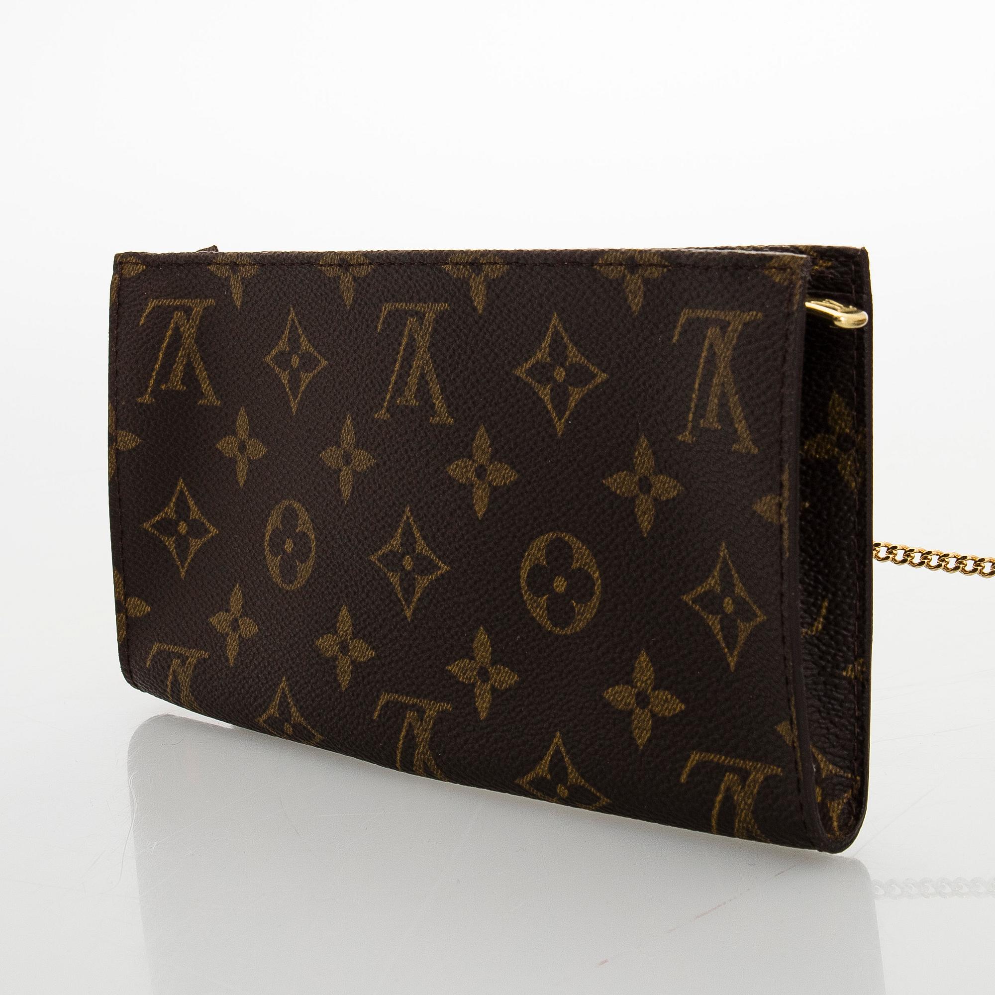 Louis Vuitton, a Monogram Canvas 'Bucket' bag with pochette.