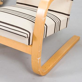 Alvar Aalto, fåtöljer, ett par, modell 401, Artek, 1960-tal.