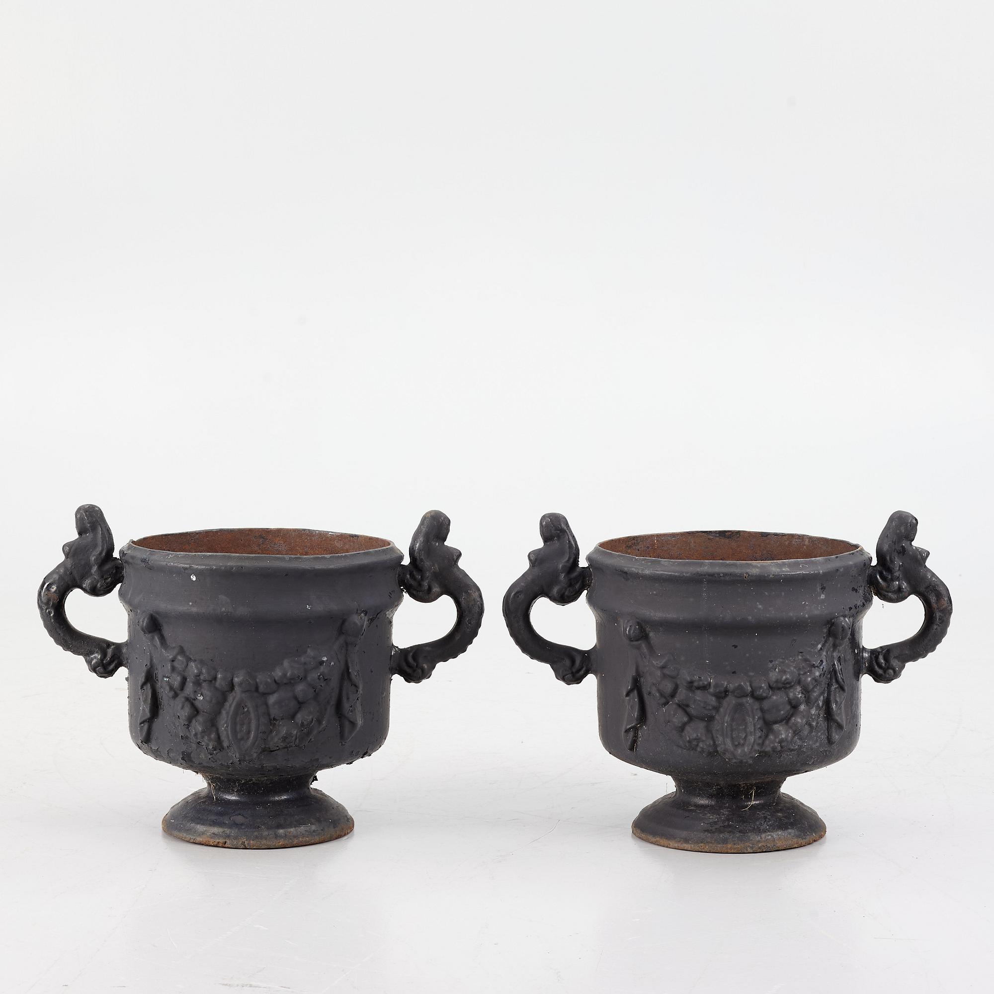 A pair of garden urns, Stavsjö Bruk, 20th century.