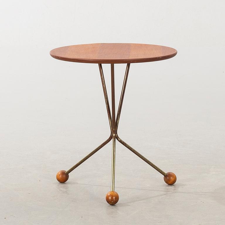 An 'Albertsbordet' table from Alberts, Tibro.