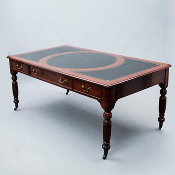 SKRIVBORD, England/Frankrike 1900-talets mitt.