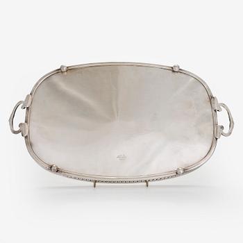 Bricka, försilvrad, England.