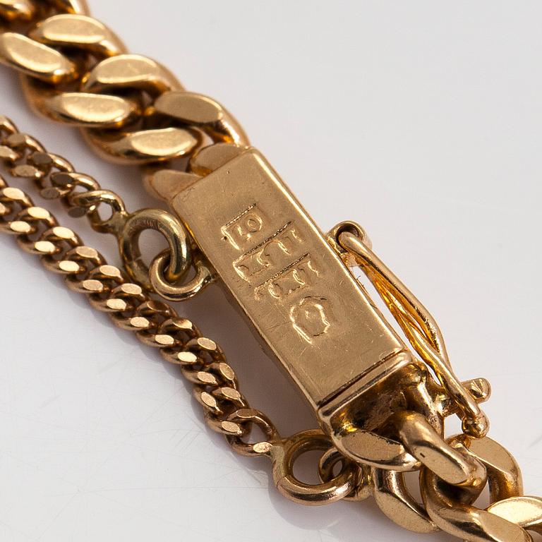 An 18K gold bracelet. Swedish importmark.