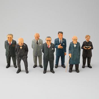 7 signed carved wood figurines by Sven Gunarsson, second half of the 20th century.