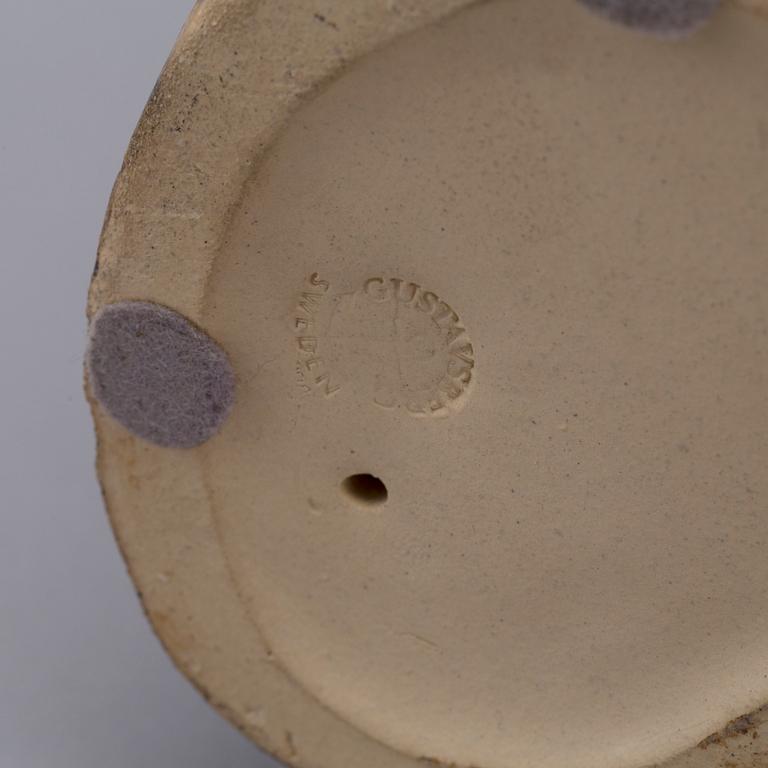 LISA LARSON, figurin, glaserat stengods, signerad Lisa L och daterad -93.