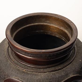 Rökelsekar, brons, Japan, Meiji (1868-1912).