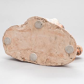 MILJA AARNIO, SKULPTUR, målad terracotta. Signerad och daterad MA -87.