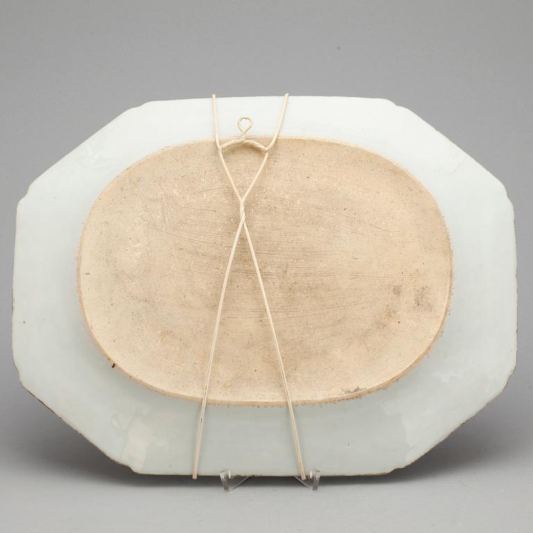 STEKFAT, porslin kina, Qing dynastin, Qianlong, 1700-tal.