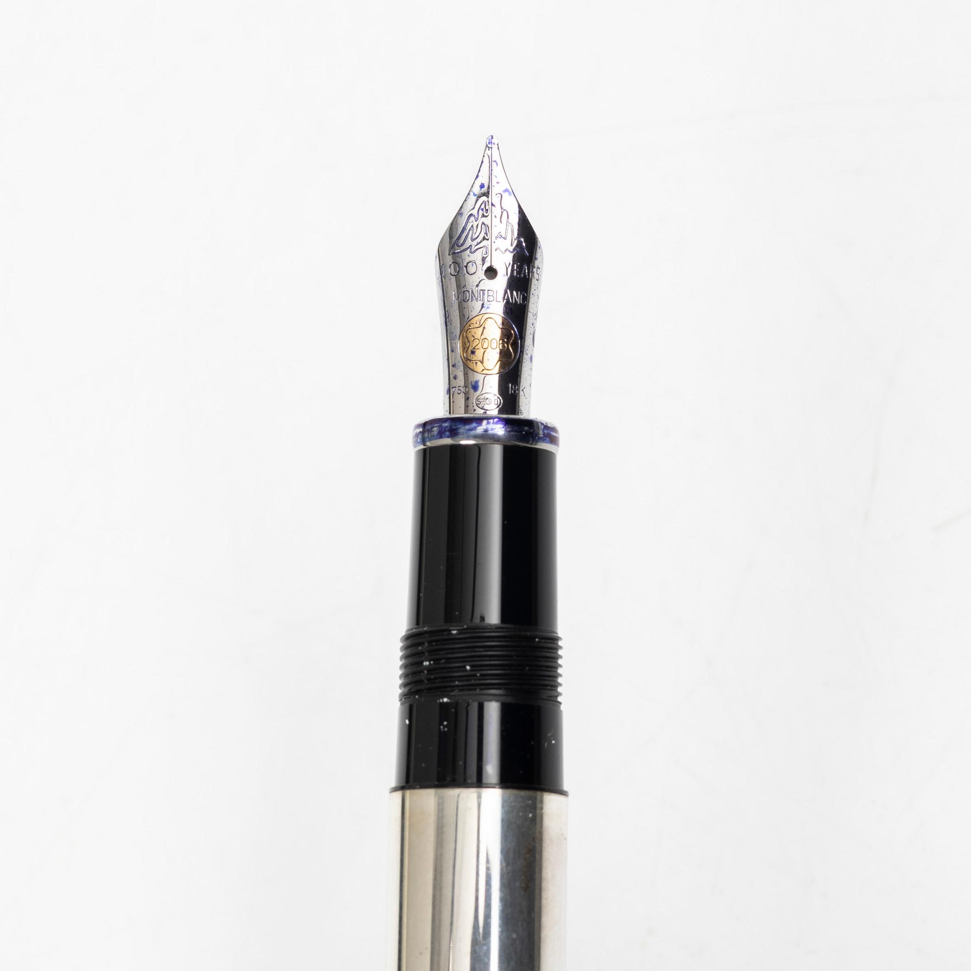 A Montblanc fountain pen, limited edition 'Soulmakers for 100 years', 'Starwalker'.