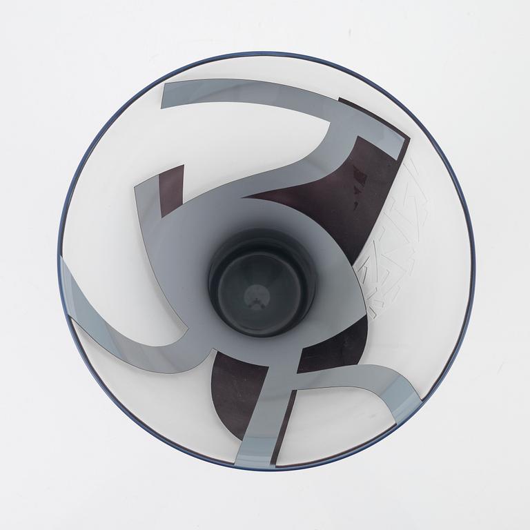 Klas-Göran Tinbäck, a unique vase, executed in his own studio, 1996.