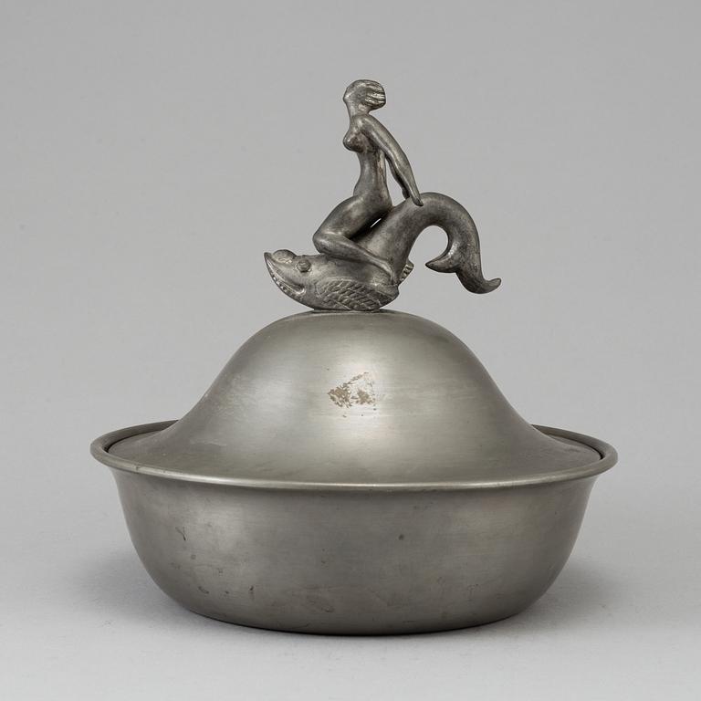 A pewter bowl with lid, Svenskt Tenn, Stockholm 1929.