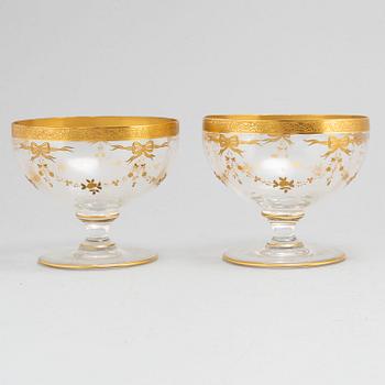 Eight large glass bowls, 20th century.
