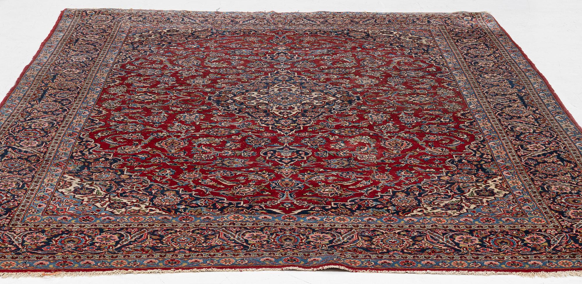 Matta, orientalisk, figural, ca 168 x 108 cm.