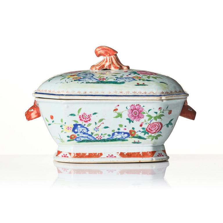 A famille rose tureen with cover and a serving dish, Qing dynasty, Qianlong (1736-95).