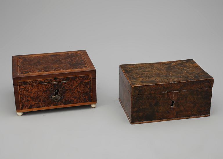 SKRIN, 2 st, rotfanér, 1800-tal.