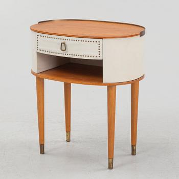 A mid century bedside table, Halvdan Petterssons Möbelfabrik, Tibro, Sweden.