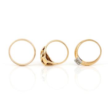 RINGAR, 3 st, 18K guld med diamanter, tot ca 0,15 ct. Total vikt ca 13,53 g.