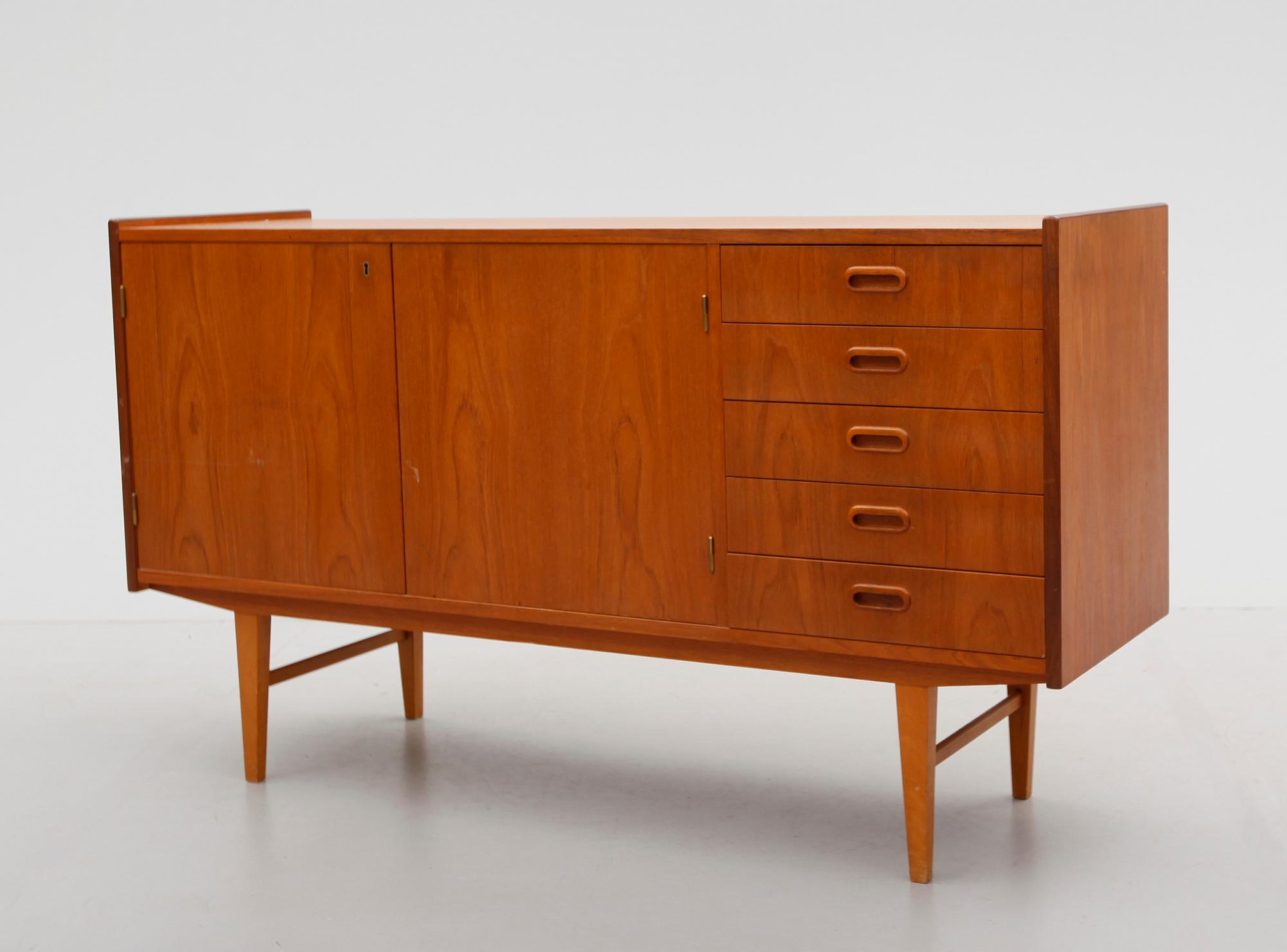 SIDEBOARD, 1960-/70-tal.