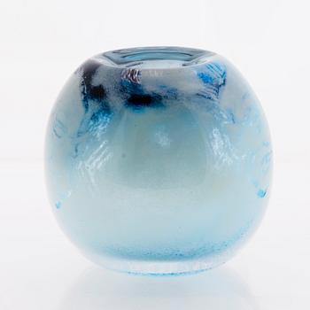 ELLA VARVIO, A vase/ glass sculpture, signed Ella Jaakkola-Varvio 2012.