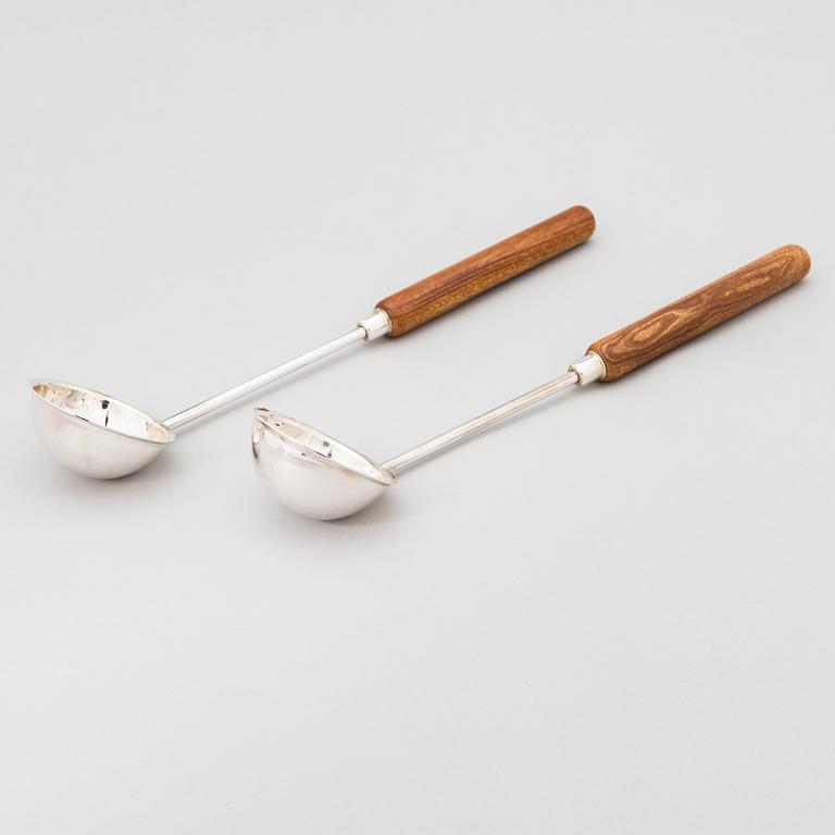 Pekka Piekäinen, Two punch ladles insterling silver with wood handles. Platinoro, Turku.