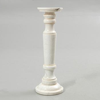 Pedestal with urn, 20th century.
