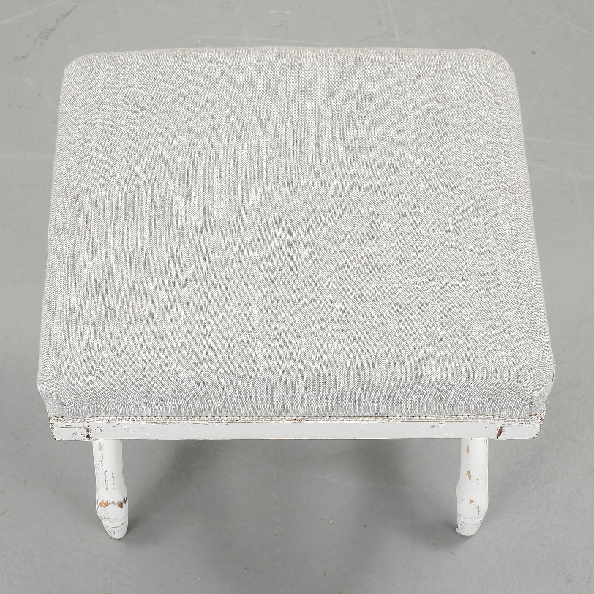 TABURETT, omkring 1800-talets mitt.