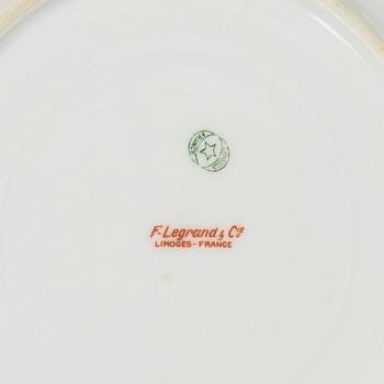 Ruoka-astiasto, 66 osaa, posliinia, Legrand & Cie, Limoges, Ranska 1900-luvun alkupuoli.
