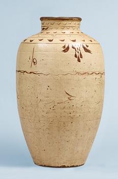 1413. A large Cizhou jar, Song dynasty (960-1279).