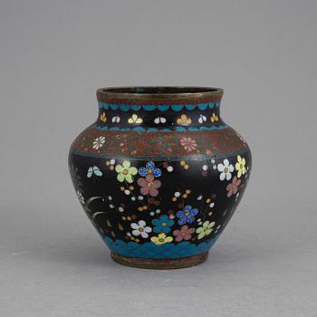 VAS, cloisonné, Kina, 1800-tal.
