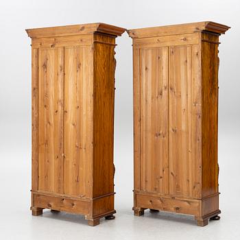 A pair of book cases, circa 1900.